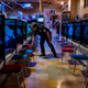 Imagen para el artículo titulado La pandemia amenaza con acabar con los míticos salones arcade de Japón